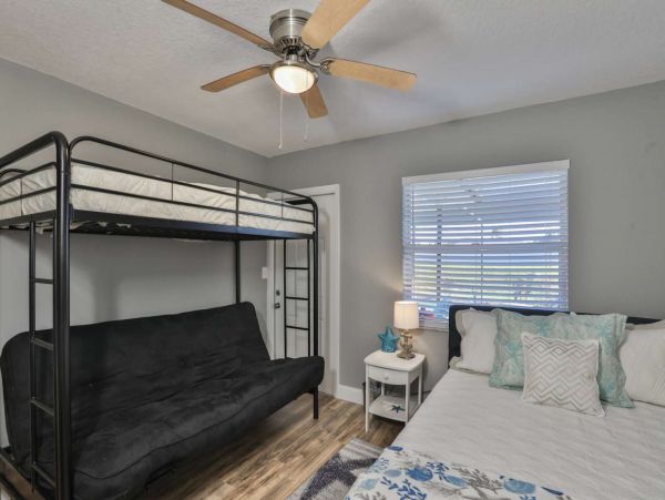 Anna Maria Island Holmes Beach Home 1011280
