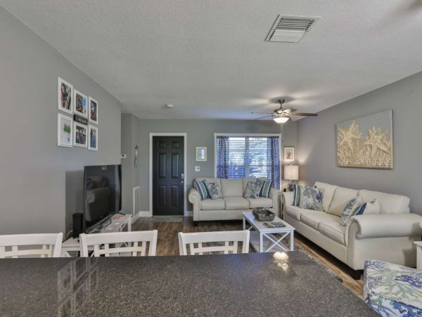 Anna Maria Island Holmes Beach Home 1011280