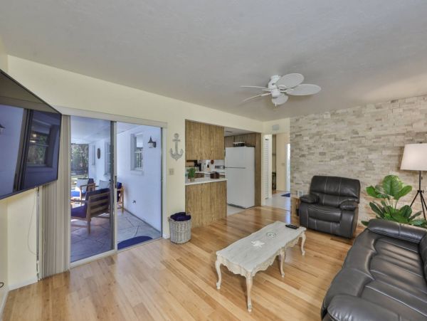 Anna Maria Island Holmes Beach Home 1011288