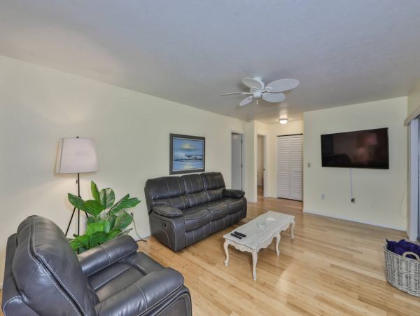 Anna Maria Island Holmes Beach Home 1011288