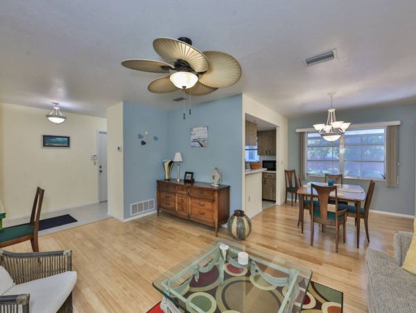 Anna Maria Island Holmes Beach Home 1011288