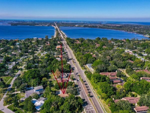 Anna Maria Island Holmes Beach Home 1011288