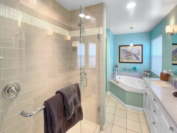 4 plus loft modern townhome Near Pacific Beach
