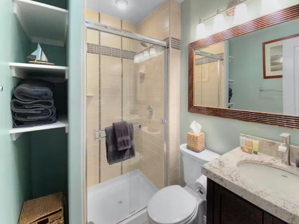 4 plus loft modern townhome Near Pacific Beach