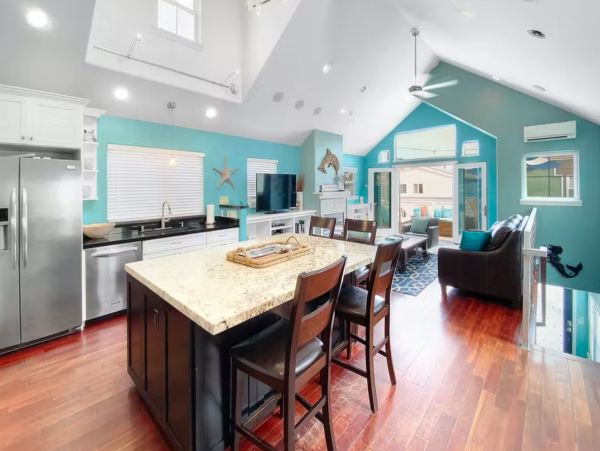 4 plus loft modern townhome Near Pacific Beach