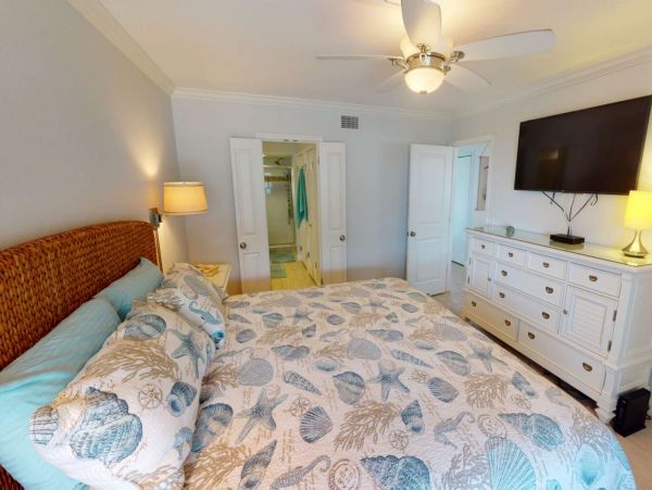 Anna Maria Island Holmes Beach Condo 1011296