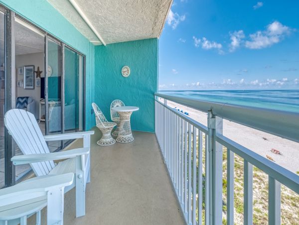 Beach Front One Bedroom Vacation Condo in Indian Shores