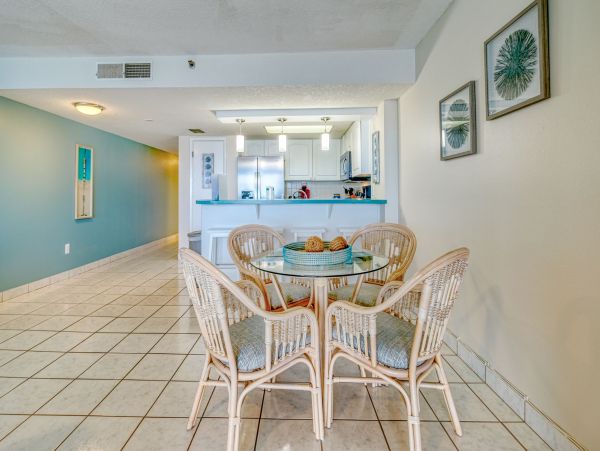 Beach Front One Bedroom Vacation Condo in Indian Shores