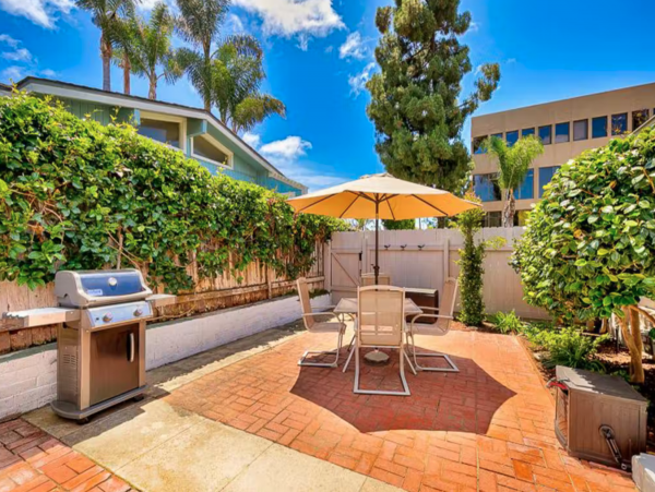 Remodeled duplex Walk to Kellogg Beach