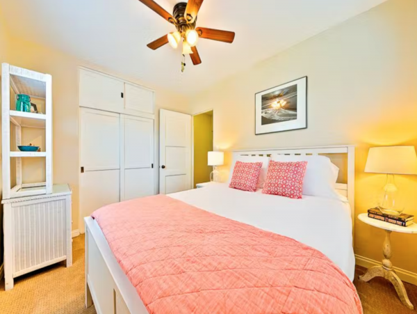 Remodeled duplex Walk to Kellogg Beach
