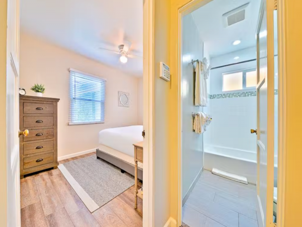 Remodeled duplex Walk to Kellogg Beach