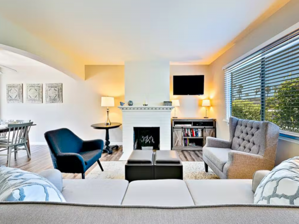 Remodeled duplex Walk to Kellogg Beach