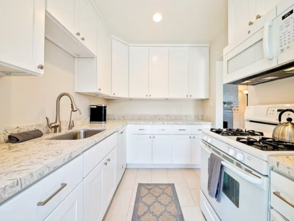 Remodeled duplex Walk to Kellogg Beach
