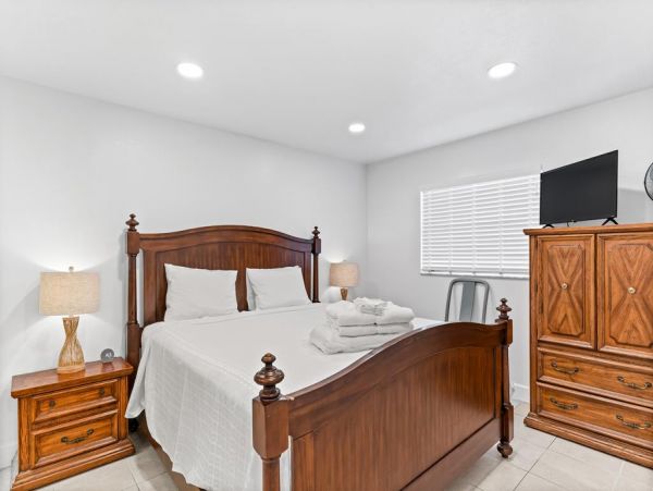 Pool Views Indian Shores Vacation Condo Two Bedroom