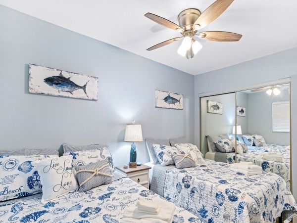 Indian Rocks Beach Two Bedroom Condo with Breathtaking Waterway Views