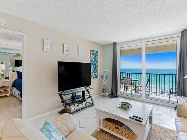 Three Bedroom Lovely Condo Gulf Front