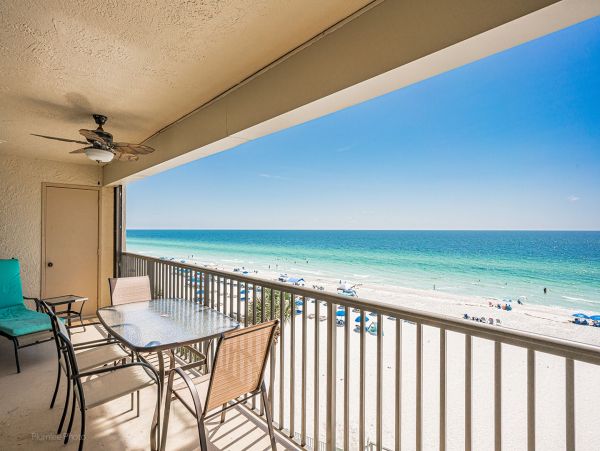 Three Bedroom Lovely Condo Gulf Front