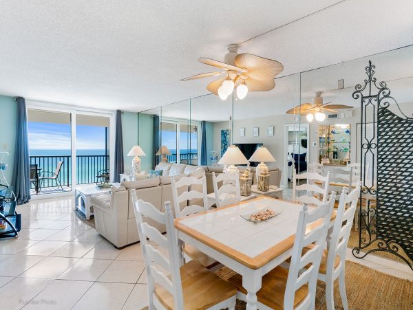Three Bedroom Lovely Condo Gulf Front