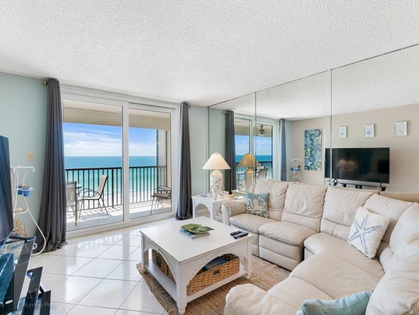 Three Bedroom Lovely Condo Gulf Front