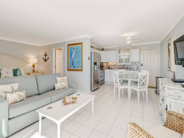 Bonita Springs Condo 1011327