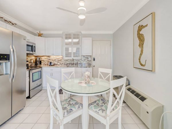 Bonita Springs Condo 1011327