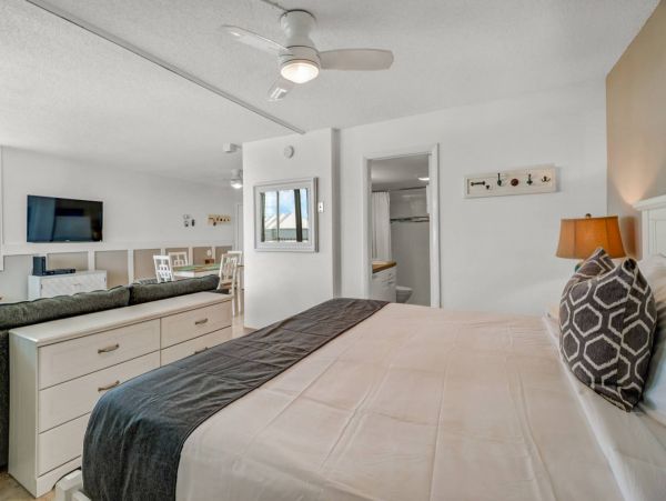 Bonita Springs Condo 1011332