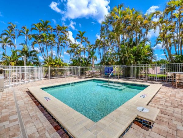 Bonita Springs Condo 1011334