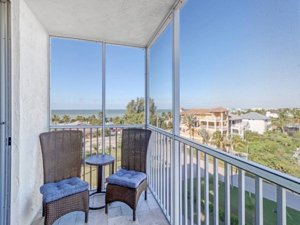 Bonita Springs Condo 1011335