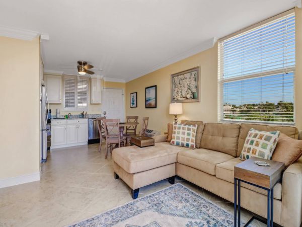 Bonita Springs Condo 1011338