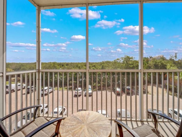 Bonita Springs Condo 1011338