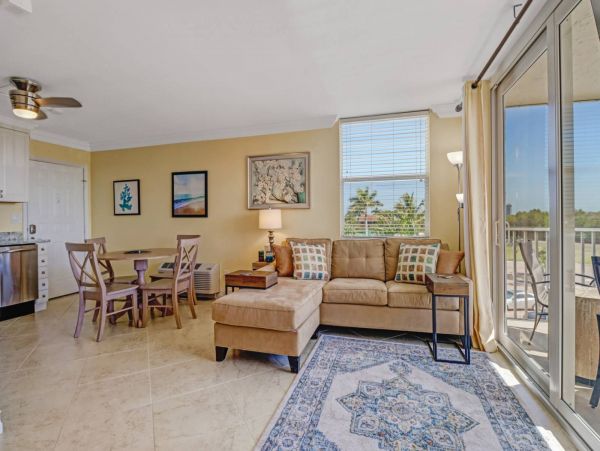 Bonita Springs Condo 1011338