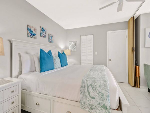 Bonita Springs Condo 1011340