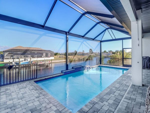 Cape Coral Vacation Home Three Bedroom with Pool
