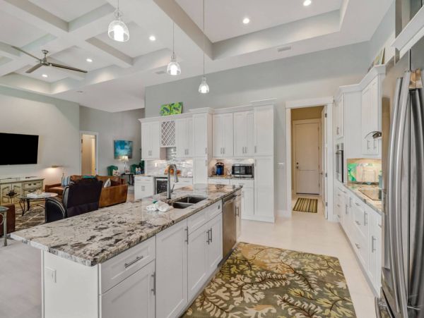 Cape Coral Vacation Home Three Bedroom with Pool