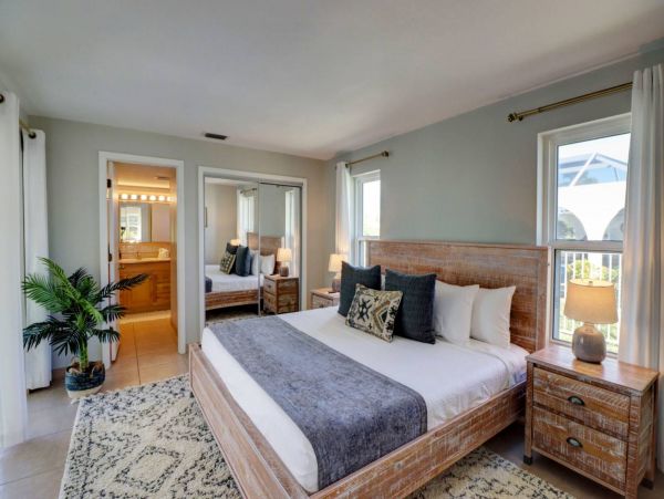Cape Coral Home 1011343