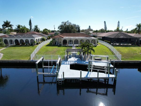 Cape Coral Home 1011343