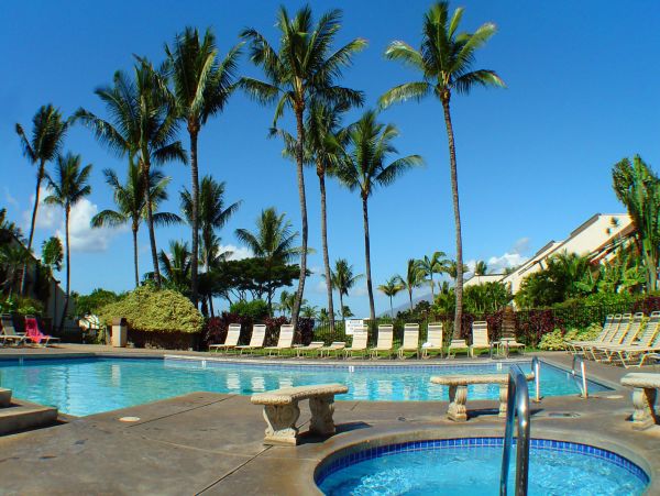 2 Bedroom Condo Communal Pools, Hot Tub, BBQs & Tennis Court