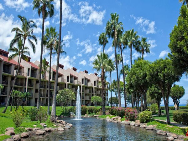 2 Bedroom Condo Communal Pools, Hot Tub, BBQs & Tennis Court