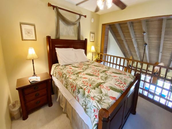 2 Bedroom Condo Communal Pools, Hot Tub, BBQs & Tennis Court