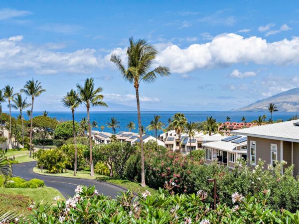 2 Bedroom Condo Communal Pools, Hot Tub, BBQs & Tennis Court