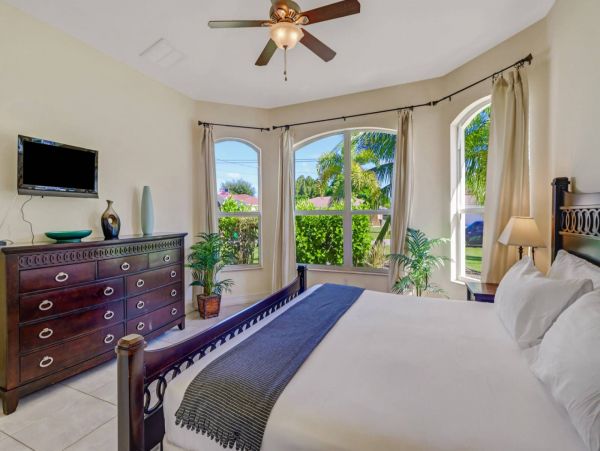 Cape Coral Home 1011349