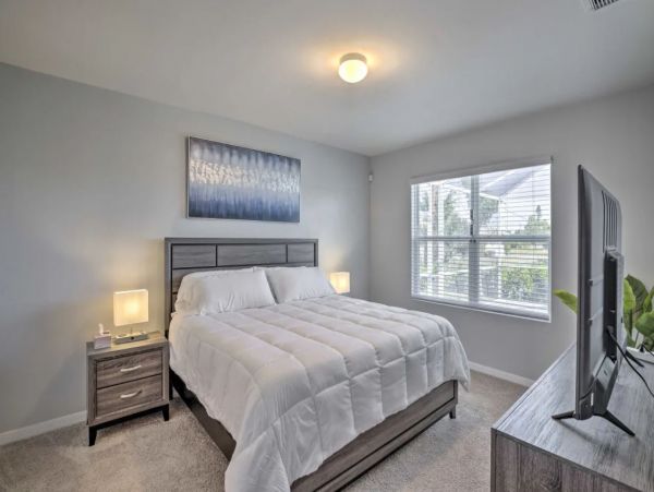 Cape Coral Four Bedroom Pool Vacation Home