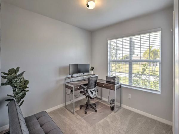 Cape Coral Four Bedroom Pool Vacation Home