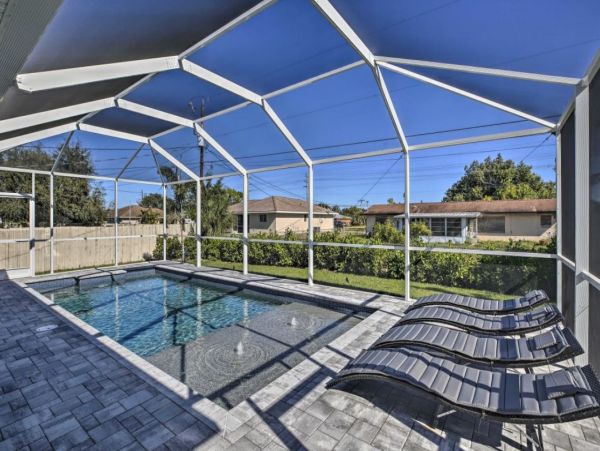 Cape Coral Four Bedroom Pool Vacation Home