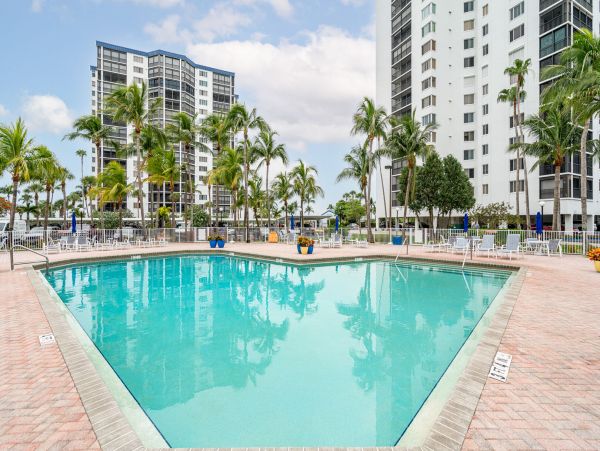 Fort Myers Beach Vacation Rental Waterfront Condo with Bay Views
