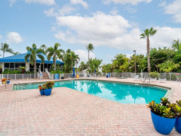 Fort Myers Beach Vacation Rental Waterfront Condo with Bay Views