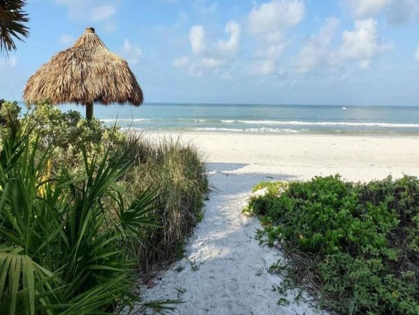 Fort Myers Beach Vacation Rental Waterfront Condo with Bay Views