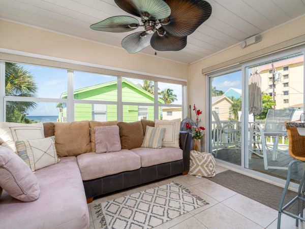 Fort Myers Home 1011378