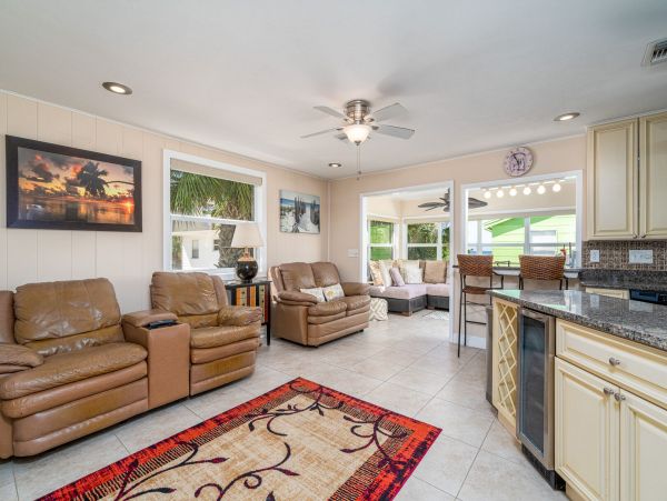 Fort Myers Home 1011378
