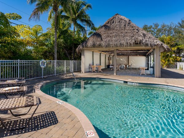 Bonita Springs Condo 1011387